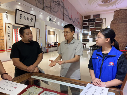 德耀阅兵场：旗帜小记者对话“北京榜样”李培义(图12)