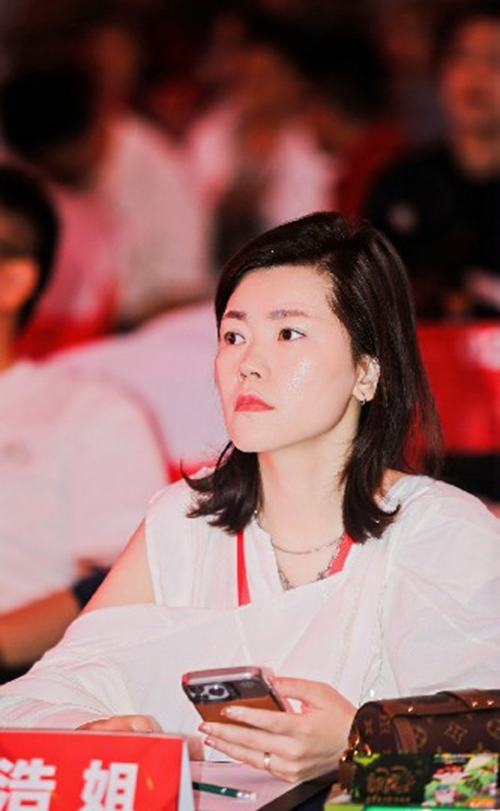 小夫妻麻辣烫联合创始人浩姐——破局新生,解锁餐饮发展新未来(图4) 小夫妻麻辣烫联合创始人浩姐——破局新生,解锁餐饮发展新未来(图4)