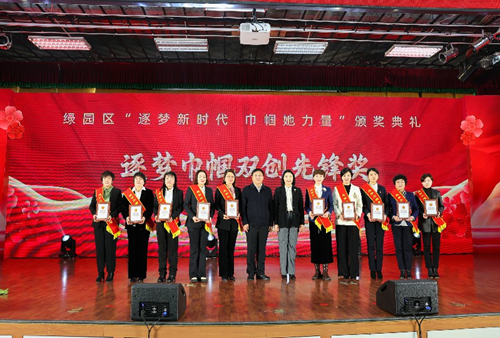 小夫妻麻辣烫联合创始人浩姐——破局新生,解锁餐饮发展新未来(图7) 小夫妻麻辣烫联合创始人浩姐——破局新生,解锁餐饮发展新未来(图7)