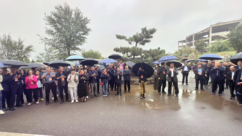 山东枣庄瑞琴艺术馆举办“纪念抗战胜利80周年庆国庆沂蒙情”书画大展(图2)