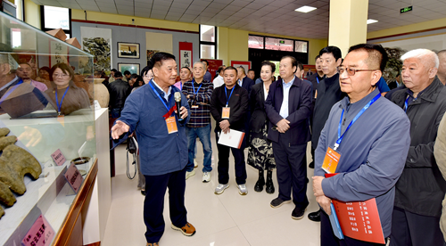 山东枣庄瑞琴艺术馆举办“纪念抗战胜利80周年庆国庆沂蒙情”书画大展(图4)