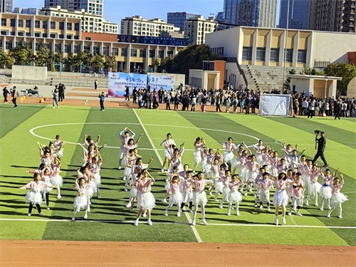 “奔跑吧·少年”2025年度吉林省儿童青少年主题健身系列活动暨吉林省青少年田径体能挑战赛热血开赛(图1)