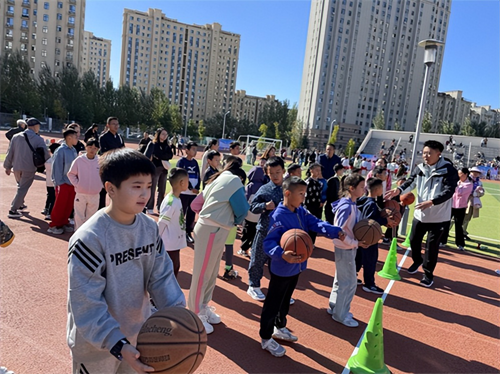 “奔跑吧·少年”2025年度吉林省儿童青少年主题健身系列活动暨吉林省青少年田径体能挑战赛热血开赛(图3)