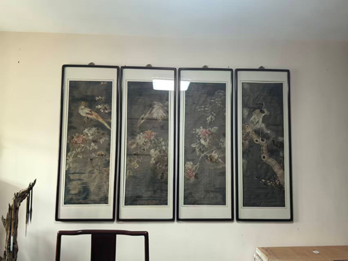 绣线里的红色年轮(图1) 绣线里的红色年轮(图1)