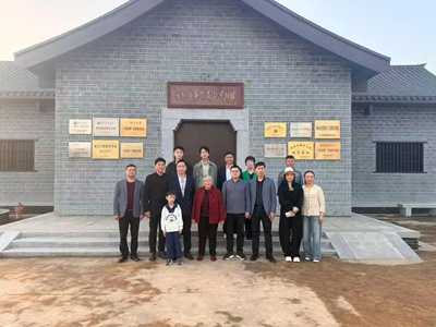 清明雨纷纷,宗亲祭英魂,纪念欧阳笛渔烈士红色文艺汇演在湖北石首隆重举行(图2) 清明雨纷纷,宗亲祭英魂,纪念欧阳笛渔烈士红色文艺汇演在湖北石首隆重举行(图2)